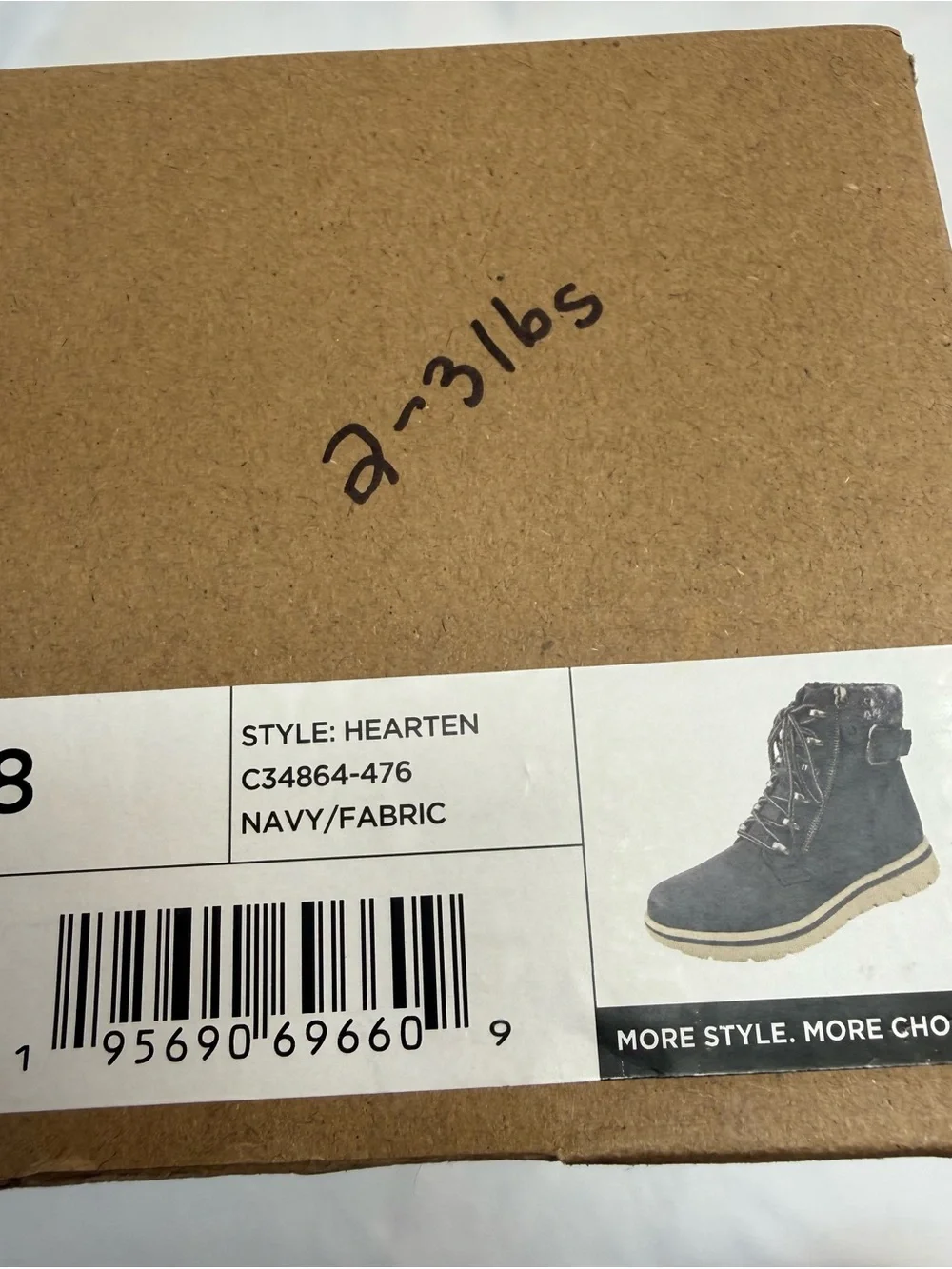 NEW CLIFFS BY WHITE MOUNTAIN Navy Boots With Fabric Hearten Size 8 Retail $85